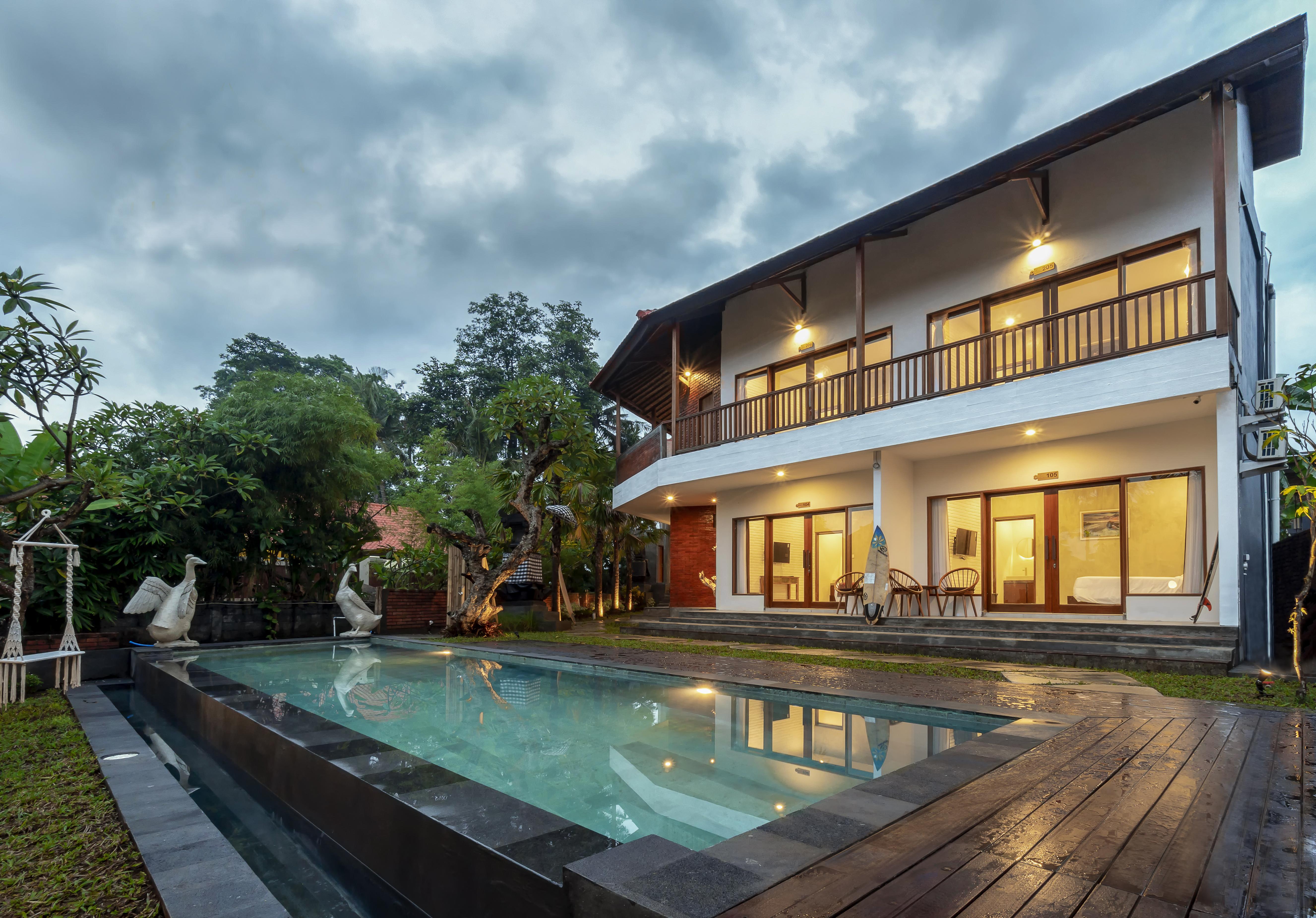 Utamas Keramas Hotel Exterior photo